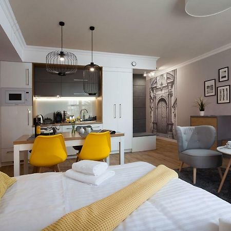 Silver Apartment Old Jewish Quarter كراكوفيا المظهر الخارجي الصورة